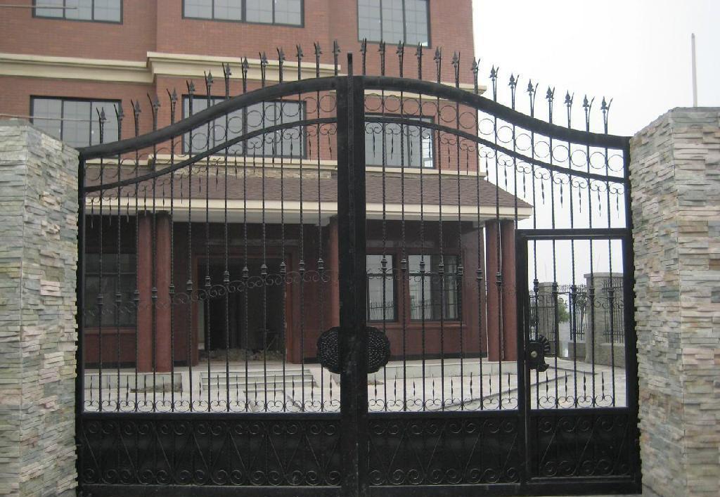 鐵藝大門(mén)