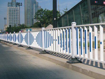 城市道路護欄，一般分為幾類，價格如何