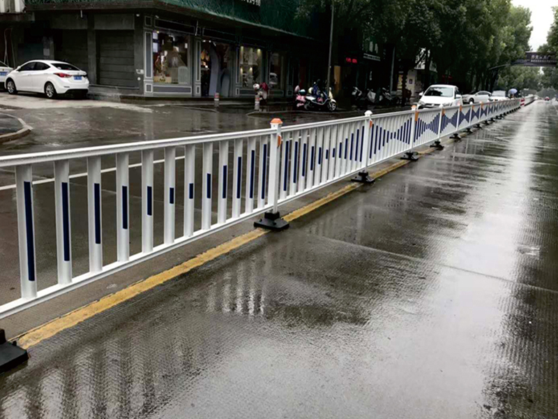 你可知交通道路護(hù)欄和城市形象有何關(guān)系？